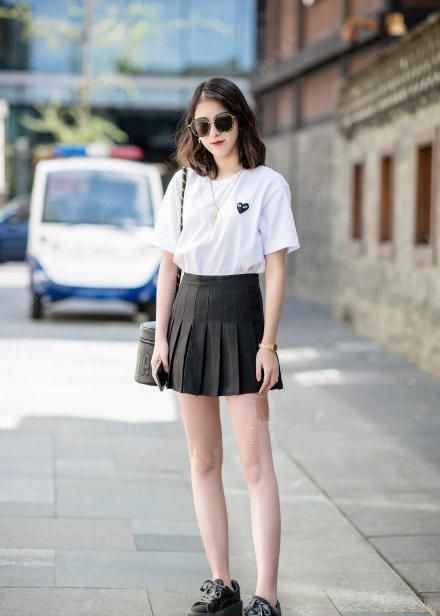 与黑上衣搭配的时尚秘诀大揭秘!AG真人中国你绝对想不到!白(图1) 与黑上衣搭配的时尚秘诀大揭秘!AG真人中国你绝对想不到!白(图1)